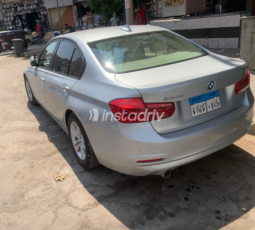 BMW 318 2016 Silver Automatic Used for Sale in Greater Cairo ( Cairo + Giza) - 6