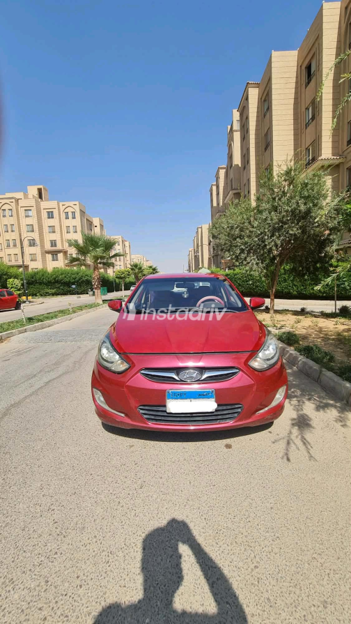 Hyundai Accent 2012 White Automatic Used for Sale in Greater Cairo ( Cairo + Giza) - 2