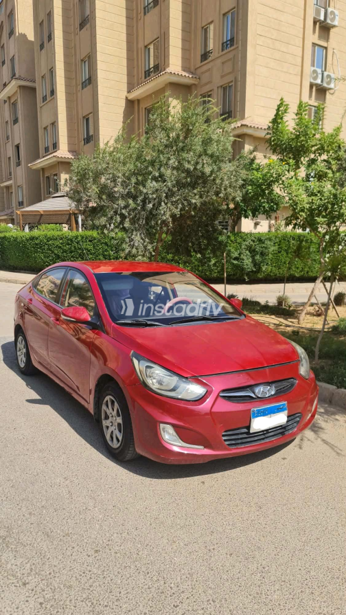 Hyundai Accent 2012 White Automatic Used for Sale in Greater Cairo ( Cairo + Giza) - 4