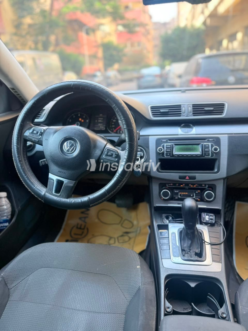 Volkswagen Passat 2011 Gray Automatic Used for Sale in Greater Cairo ( Cairo + Giza) - 7
