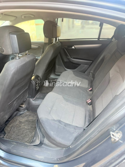 Volkswagen Passat 2011 Gray Automatic Used for Sale in Greater Cairo ( Cairo + Giza) - 9