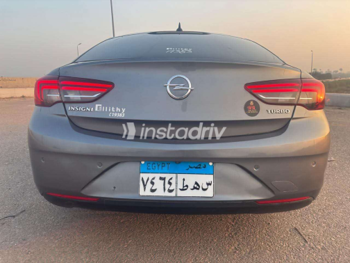 Opel Insignia 2019 Gray Automatic Used for Sale in Greater Cairo ( Cairo + Giza) - 1