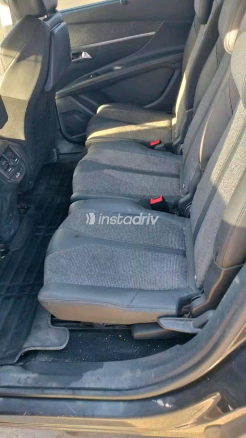 Peugeot 5008 2019 Gray Automatic Used for Sale in Greater Cairo ( Cairo + Giza) - 6