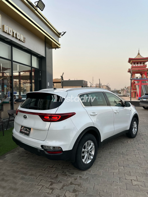 Kia Sportage 2020 White Automatic Used for Sale in Greater Cairo ( Cairo + Giza) - 5