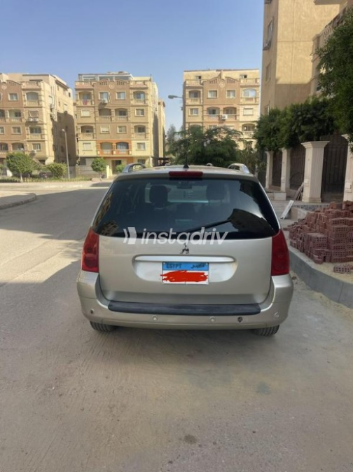 Peugeot 207 SW 2007 Silver Automatic Used for Sale in 6 October - 2