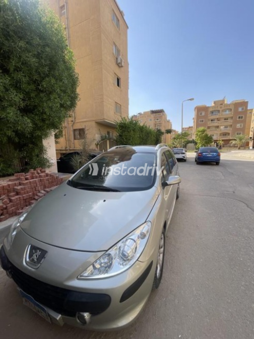 Peugeot 207 SW 2007 Silver Automatic Used for Sale in 6 October - 9