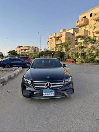 مرسيدس E 200 AMG 2020 أسود أوتوماتيك مستعملة للبيع في السويس‎