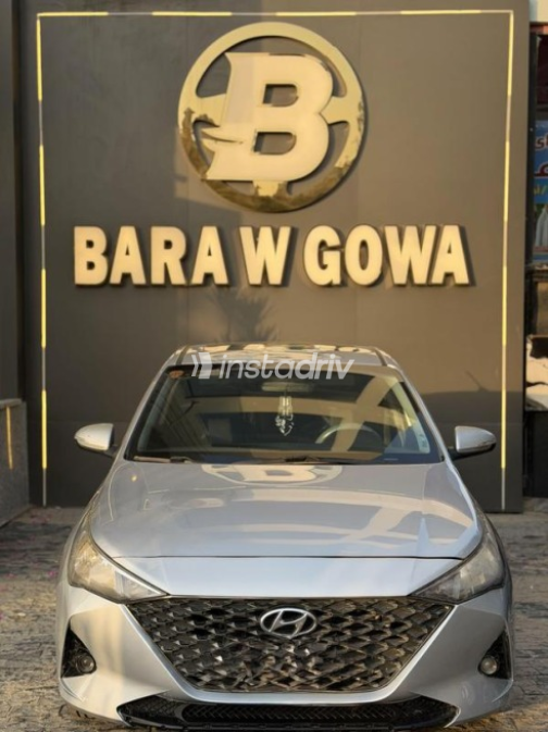 Hyundai Accent RB 2021 Silver Automatic Used for Sale in Sheikh Zayed City - 1