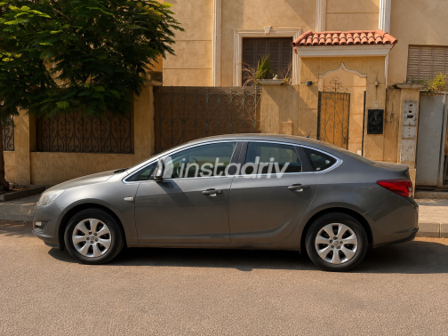 Opel Astra 2020 Gray Automatic Used for Sale in Greater Cairo ( Cairo + Giza) - 2