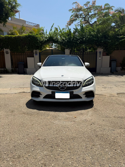 مرسيدس C 300 2020 أبيض أوتوماتيك مستعملة للبيع في القاهرة الكبرى ( القاهرة - الجيزة) - 3