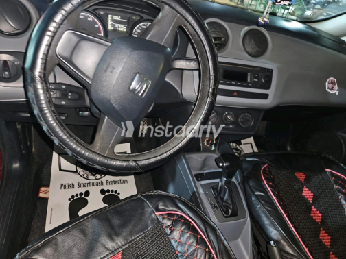 Seat Ibiza 2015 White Automatic Used for Sale in Greater Cairo ( Cairo + Giza) - 1