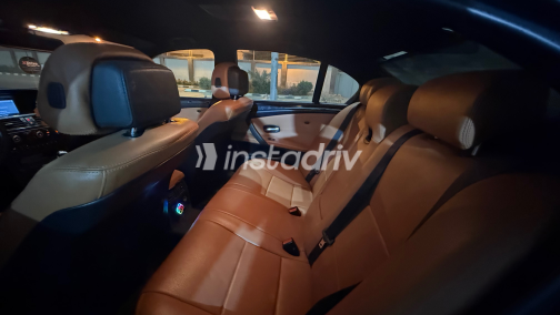 BMW 523 2009 Gray Automatic Used for Sale in Greater Cairo ( Cairo + Giza) - 3
