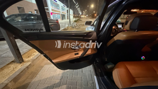 BMW 523 2009 Gray Automatic Used for Sale in Greater Cairo ( Cairo + Giza) - 10