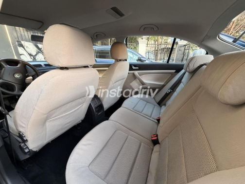 Skoda Octavia 2008 Dark Blue Automatic Used for Sale in Sheikh Zayed City - 8