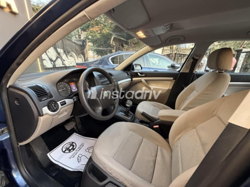 Skoda Octavia 2008 Dark Blue Automatic Used for Sale in Sheikh Zayed City - 10