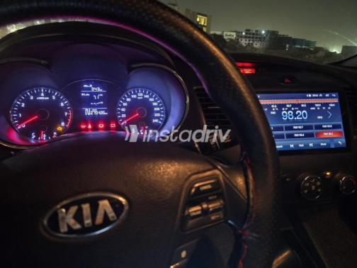 Kia Cerato 2016 Black Automatic Used for Sale in Cairo - 2