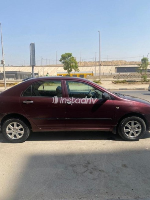 Toyota Corolla 2004 Dark Red Automatic Used for Sale in Cairo - 1