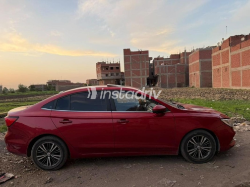 ام جى 5 2021 أبيض أوتوماتيك مستعملة للبيع في القاهرة الكبرى ( القاهرة - الجيزة) - 8