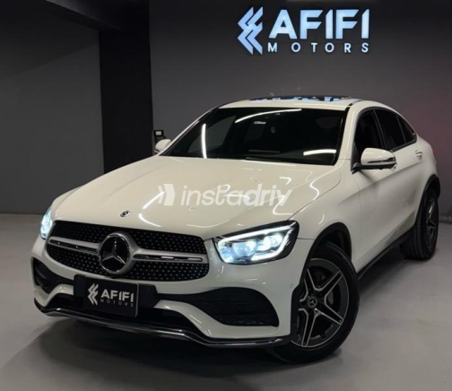 مرسيدس GLC 300 2020 أبيض أوتوماتيك مستعملة للبيع في القاهرة - 1