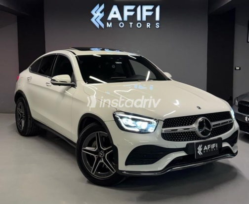 مرسيدس GLC 300 2020 أبيض أوتوماتيك مستعملة للبيع في القاهرة - 2