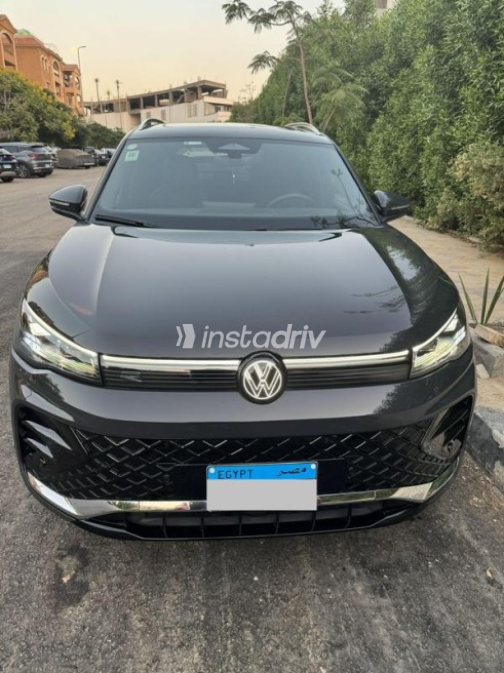 Volkswagen Tiguan 2026 Gray Automatic Used for Sale in Sheikh Zayed City - 7