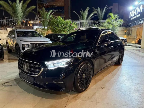 مرسيدس E 200 2026 أسود أوتوماتيك مستعملة للبيع في القاهرة - 2