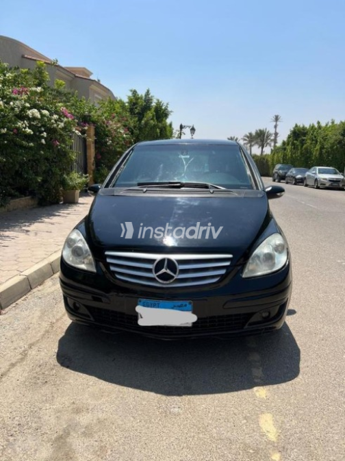 مرسيدس B 150 2007 أسود أوتوماتيك مستعملة للبيع في مدينة نصر - 2