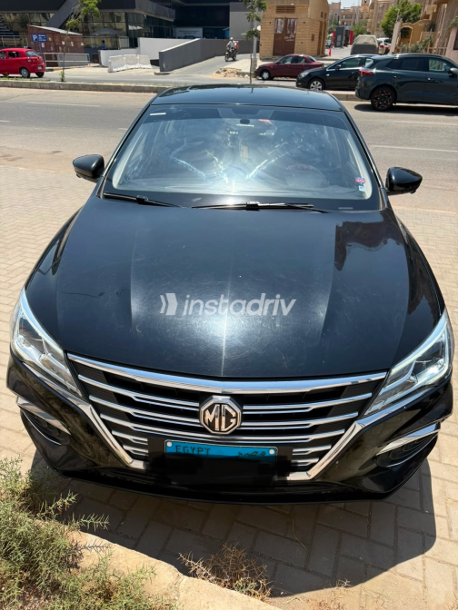 ام جى 5 2024 أسود CVT مستعملة للبيع في القاهرة الكبرى ( القاهرة - الجيزة) - 2