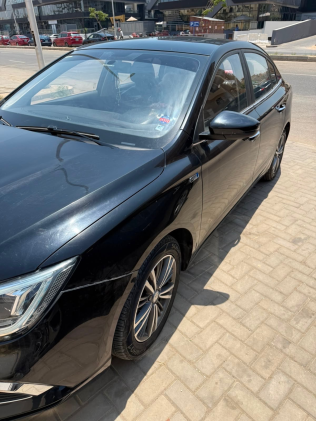 ام جى 5 2024 أسود CVT مستعملة للبيع في القاهرة الكبرى ( القاهرة - الجيزة)