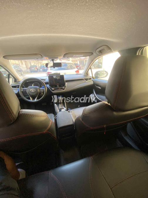 Toyota Corolla 2019 Silver Automatic Used for Sale in Greater Cairo ( Cairo + Giza) - 3