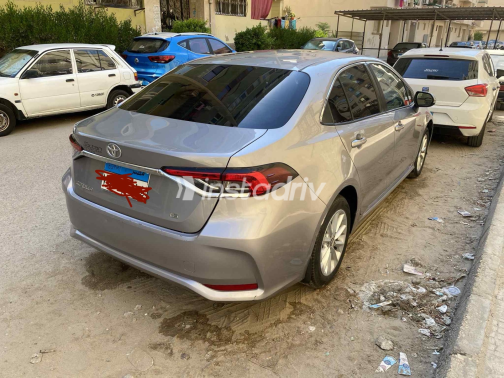 Toyota Corolla 2019 Silver Automatic Used for Sale in Greater Cairo ( Cairo + Giza) - 6
