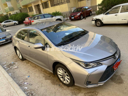 Toyota Corolla 2019 Silver Automatic Used for Sale in Greater Cairo ( Cairo + Giza) - 7