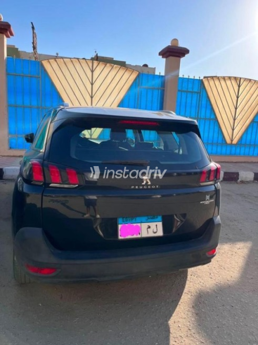 Peugeot 3008 2019 White Automatic Used for Sale in Greater Cairo ( Cairo + Giza) - 5