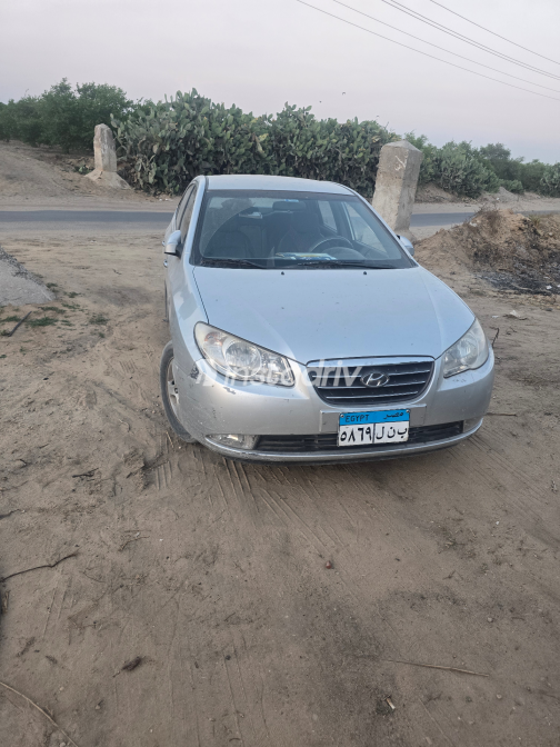 Hyundai Elantra HD 2009 Silver Automatic Used for Sale in Greater Cairo ( Cairo + Giza) - 2