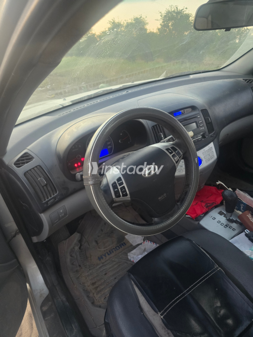 Hyundai Elantra HD 2009 Silver Automatic Used for Sale in Greater Cairo ( Cairo + Giza) - 3