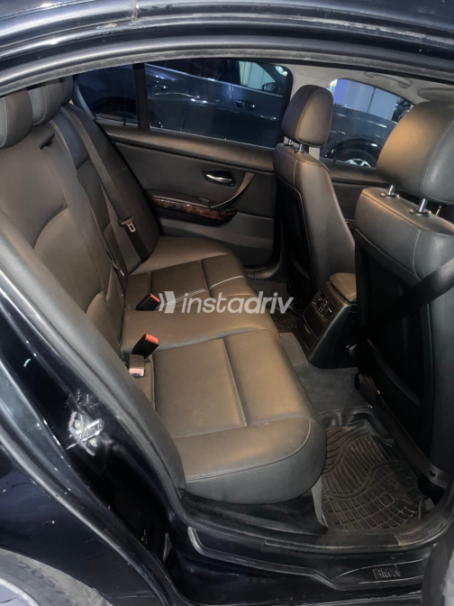BMW 320 2009 Black Automatic Used for Sale in Greater Cairo ( Cairo + Giza) - 7