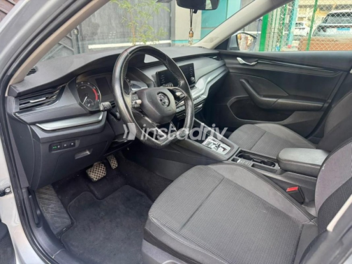 Skoda Octavia A8 2021 White Automatic Used for Sale in Greater Cairo ( Cairo + Giza) - 4