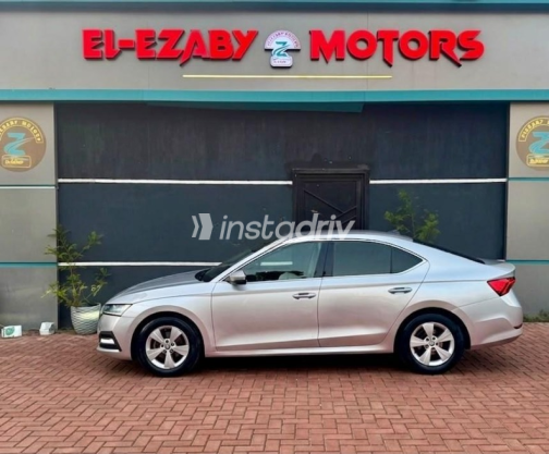 Skoda Octavia A8 2021 White Automatic Used for Sale in Greater Cairo ( Cairo + Giza) - 7