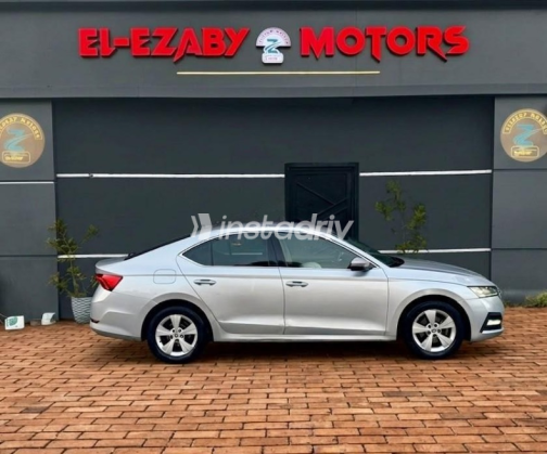 Skoda Octavia A8 2021 White Automatic Used for Sale in Greater Cairo ( Cairo + Giza) - 10