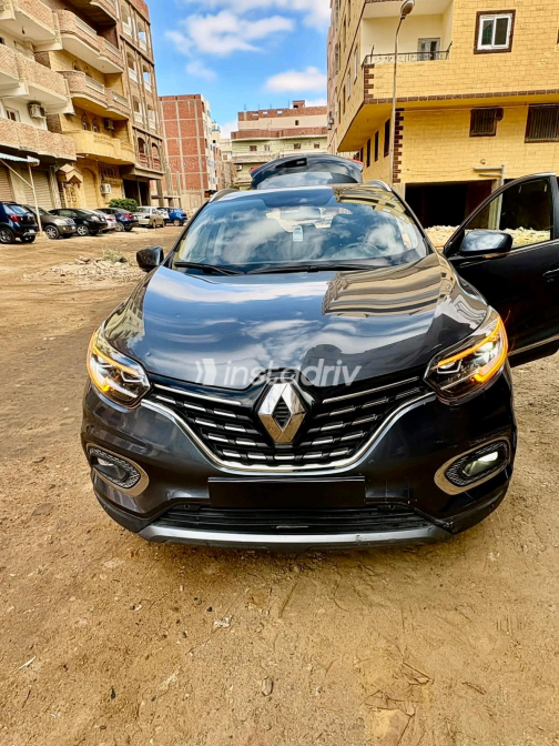 Renault Kadjar 2021 Dark Gray Automatic Used for Sale in Greater Cairo ( Cairo + Giza) - 1