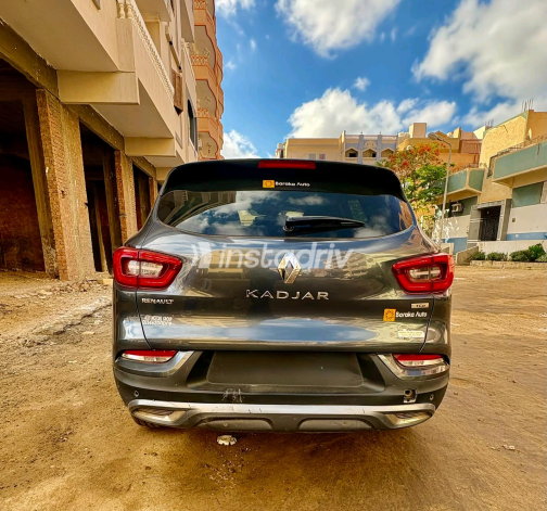 Renault Kadjar 2021 Dark Gray Automatic Used for Sale in Greater Cairo ( Cairo + Giza) - 5