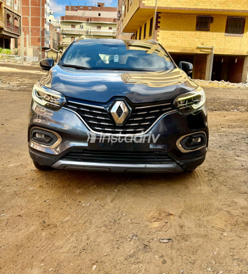 Renault Kadjar 2021 Dark Gray Automatic Used for Sale in Greater Cairo ( Cairo + Giza) - 8