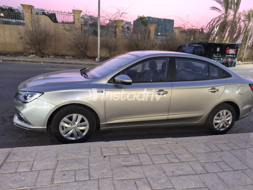 ام جى 5 2024 فضي أوتوماتيك مستعملة للبيع في القاهرة الكبرى ( القاهرة - الجيزة) - 4