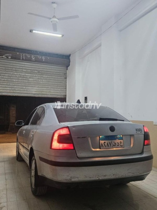 Skoda Octavia 2009 Silver Automatic Used for Sale in El Mahalla - 2