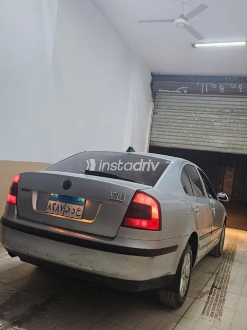 Skoda Octavia 2009 Silver Automatic Used for Sale in El Mahalla - 8