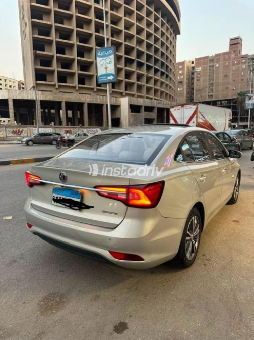 ام جى 5 2020 ذهبي أوتوماتيك مستعملة للبيع في الهرم - 8