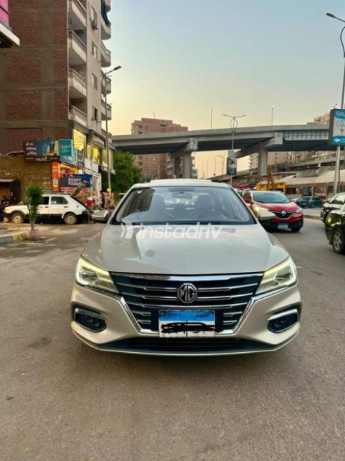 ام جى 5 2020 ذهبي أوتوماتيك مستعملة للبيع في الهرم - 9