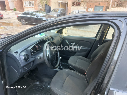 رينو سانديرو 2019 أسود أوتوماتيك مستعملة للبيع في القاهرة الكبرى ( القاهرة - الجيزة) - 3