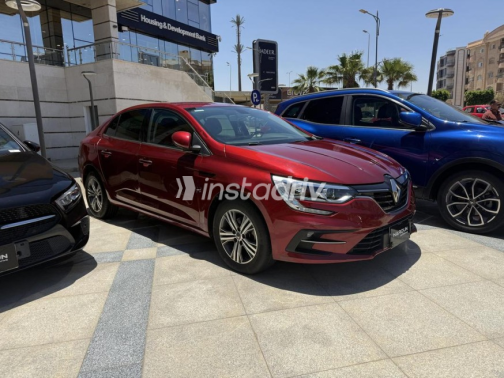 Renault Megane 2023 Dark Red Automatic Used for Sale in Cairo - 4