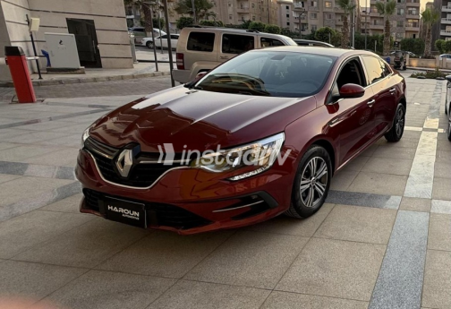 Renault Megane 2023 Dark Red Automatic Used for Sale in Cairo - 5